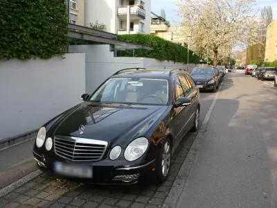 Gebraucht Mercedes E200 184 PS (135 kW) 2008 Schwarz Kombi