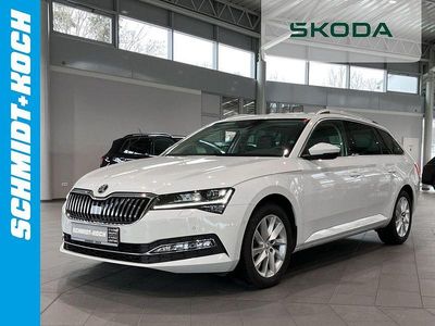 Moonweiß perleffekt Gebraucht 2023 Skoda Superb Style Kombi | 28.990 € (Etwas zu teuer)