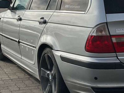 gebraucht BMW 320 320 i touring M paket 6 Zylinder hat Neue tüv