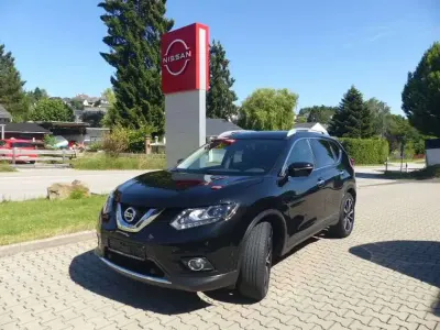 Gebraucht Nissan X-Trail Tekna 163 PS (119 kW) 2017 Black pearl (m) SUV