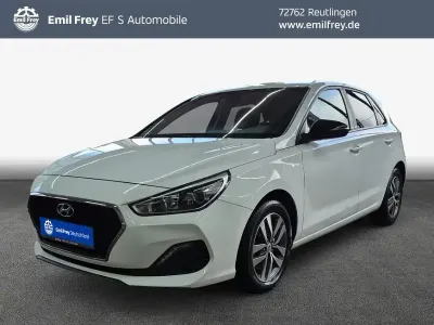 Gebraucht Hyundai i30 YES! 140 PS (102 kW) 2020 Polar white uni Limousine