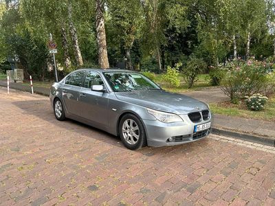 BMW 525