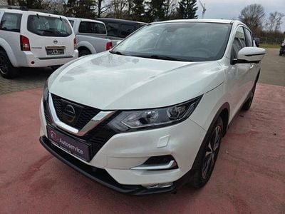 Second-hand Nissan Qashqai N-Connecta 131 CP (96 kW) 2018 Alb SUV