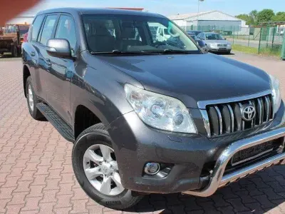 Gebraucht Toyota Land Cruiser Anniversary 190 PS (139 kW) 2012 Grau SUV