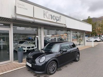 Gebraucht Mini Cooper Classic 114 kW (156 PS) 2025 Schwarz Kleinwagen