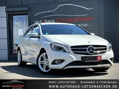 Gebraucht Mercedes A200 136 PS (100 kW) 2013 Weiß Limousine