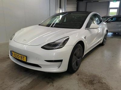 Second-hand Tesla Model 3 Standard Range 225 kW (306 CP) 2020 Alb Berlinǎ