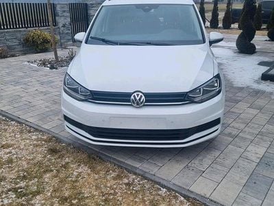Gebraucht VW Touran 120 PS (88 kW) 2023 Weiß Van / Kleinbus