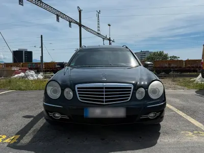 Gebraucht Mercedes E320 224 PS (164 kW) 2006 Schwarz Kombi