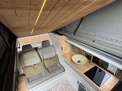 Gebraucht VW T6.1 110 PS (80 kW) 2020 Weiß Van