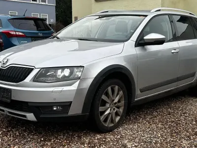 Gebraucht Skoda Octavia Scout Scout 4x4 184 PS (135 kW) 2015 Grau Kombi