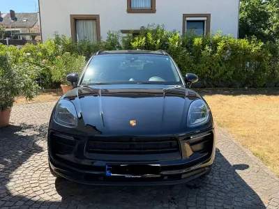 Gebraucht Porsche Macan 265 PS (194 kW) 2023 Schwarz SUV