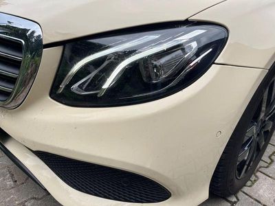Mercedes E200