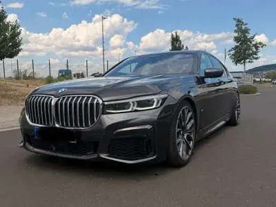 Gebraucht BMW 730 Performance 286 PS (210 kW) 2020 Grau Limousine