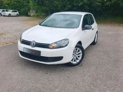 Gebraucht VW Golf VI 80 PS (58 kW) 2012 Weiß Kleinwagen
