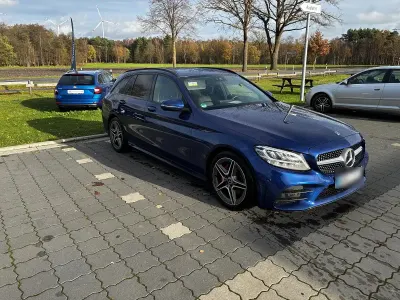 Gebraucht Mercedes C200 AMG line 190 PS (139 kW) 2018 Blau Kombi