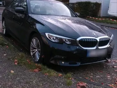Gebraucht BMW 320 M Sport 190 PS (139 kW) 2020 Schwarz Limousine