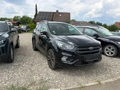 Gebraucht Ford Kuga ST-Line 182 PS (133 kW) 2018 Schwarz SUV
