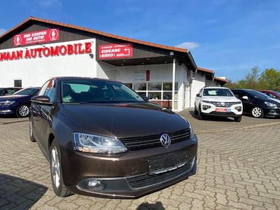 Usata VW Jetta Highline 122 CV (89 kW) 2012 Marrone Berlina