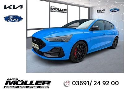Neu Ford Focus ST 280 PS (205 kW) 2025 Blau Limousine
