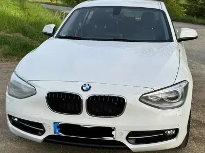 Gebraucht BMW 118 Sport Line 143 PS (105 kW) 2013 Weiß Kleinwagen
