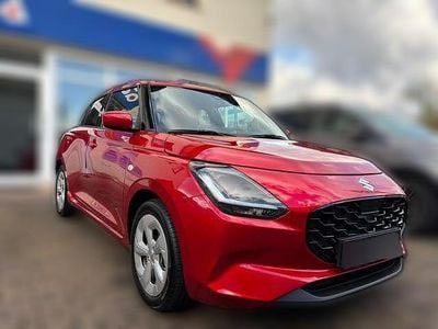 Usata Suzuki Swift 83 CV (61 kW) 2025 Rosso Utilitaria