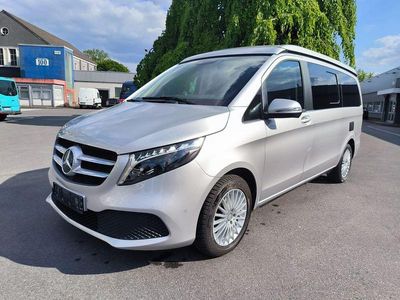 Mercedes V220