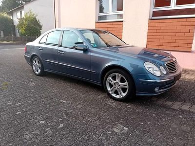 Mercedes E320