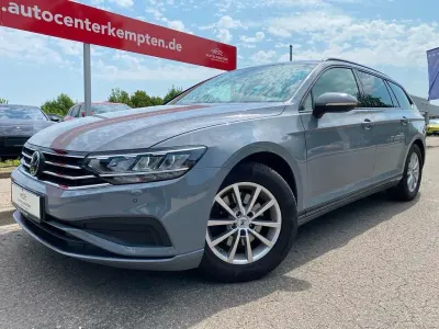 Gebraucht VW Passat 150 PS (110 kW) 2022 Grau Kombi