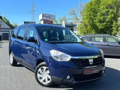 Gebraucht Dacia Lodgy Lauréate 83 PS (61 kW) 2012 Blau marine Van / Kleinbus
