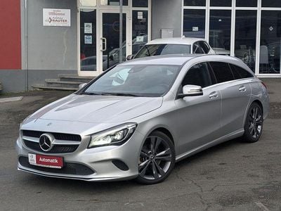 Gebraucht Mercedes CLA200 Shooting Brake Urban 136 PS (100 kW) 2018 Silber Kombi