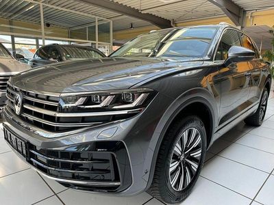Usata VW Touareg Elegance 231 CV (169 kW) 2024 Grigio SUV