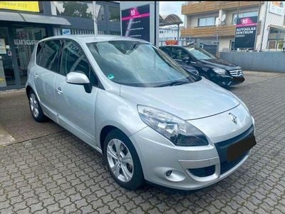Usata Renault Scénic III Dynamique 110 CV (80 kW) 2011 Argento Monovolume