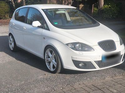 Gebraucht Seat Altea Sport 160 PS (117 kW) 2009 Weiß Van / Kleinbus
