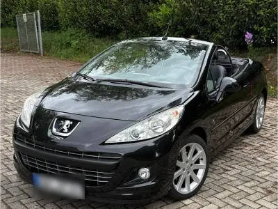 Gebraucht Peugeot 207 CC Roland Garros 120 PS (88 kW) 2011 Schwarz Cabrio