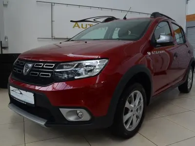 Gebraucht Dacia Sandero Prestige 90 PS (66 kW) 2020 Rot Limousine