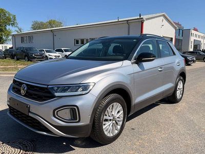 Second-hand VW T-Roc Life 150 CP (110 kW) 2025 Argintiu SUV