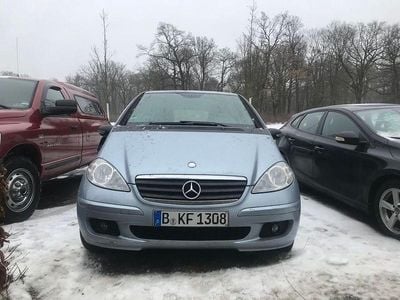 Blau Gebraucht 2008 Mercedes A150 Classic Van / Kleinbus | 5.100 € (Fairer Preis)
