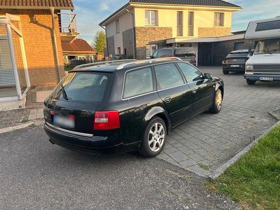 Gebraucht Audi A6 150 PS (110 kW) 2002 Schwarz Kombi