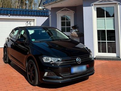 Gebraucht VW Polo Trendline 65 PS (47 kW) 2019 Schwarz Kleinwagen