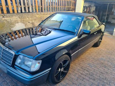 Gebraucht Mercedes 200 136 PS (100 kW) 1995 Schwarz Cabrio