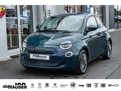 Gebraucht Fiat 500 65 PS (47 kW) 2025 Grün Limousine