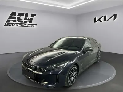 Gebraucht Kia Stinger GT 366 PS (269 kW) 2023 Blau Kleinwagen