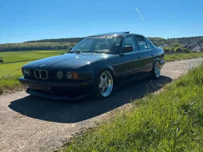 Brugt BMW 525 Sport Line 422 HK (310 kW) 1990 Sort Sedan