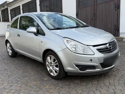 Gebraucht Opel Corsa 60 PS (44 kW) 2009 Silber Kleinwagen