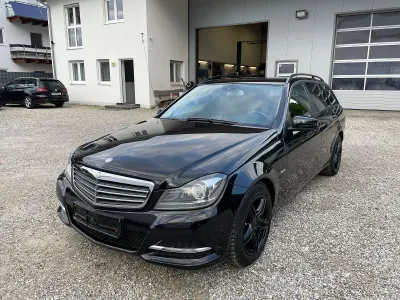 Używany Mercedes C250 204 KM (150 kW) 2011 Czarny Kombi