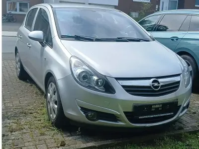 Gebraucht Opel Corsa 75 PS (55 kW) 2007 Silber Kleinwagen