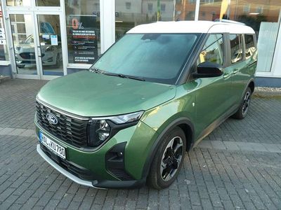 Bursting green Gebraucht 2024 Ford Tourneo Courier Active Van / Kleinbus | 26.900 € (Etwas zu teuer)