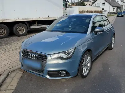 Brugt Audi A1 S-Line 90 HK (66 kW) 2012 Blå Hatchback