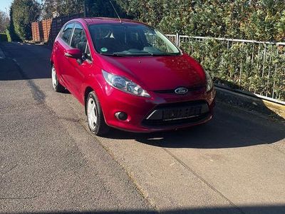 Gebraucht Ford Fiesta Ghia 82 PS (60 kW) 2009 Rot Kleinwagen